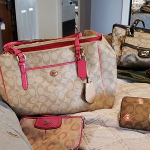 Coach Payton PVC Signature Carry-all